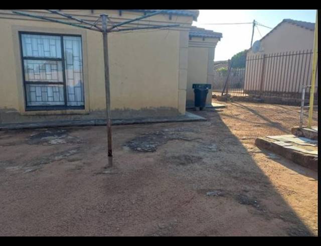 3 BEDROOM HOUSE FOR SALE IN SOSHANGUVE HH